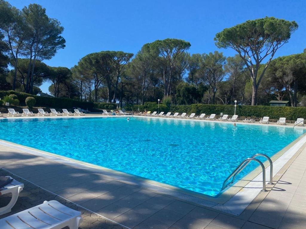 Studio Climatise Avec Piscine Saint-Raphaël エクステリア 写真
